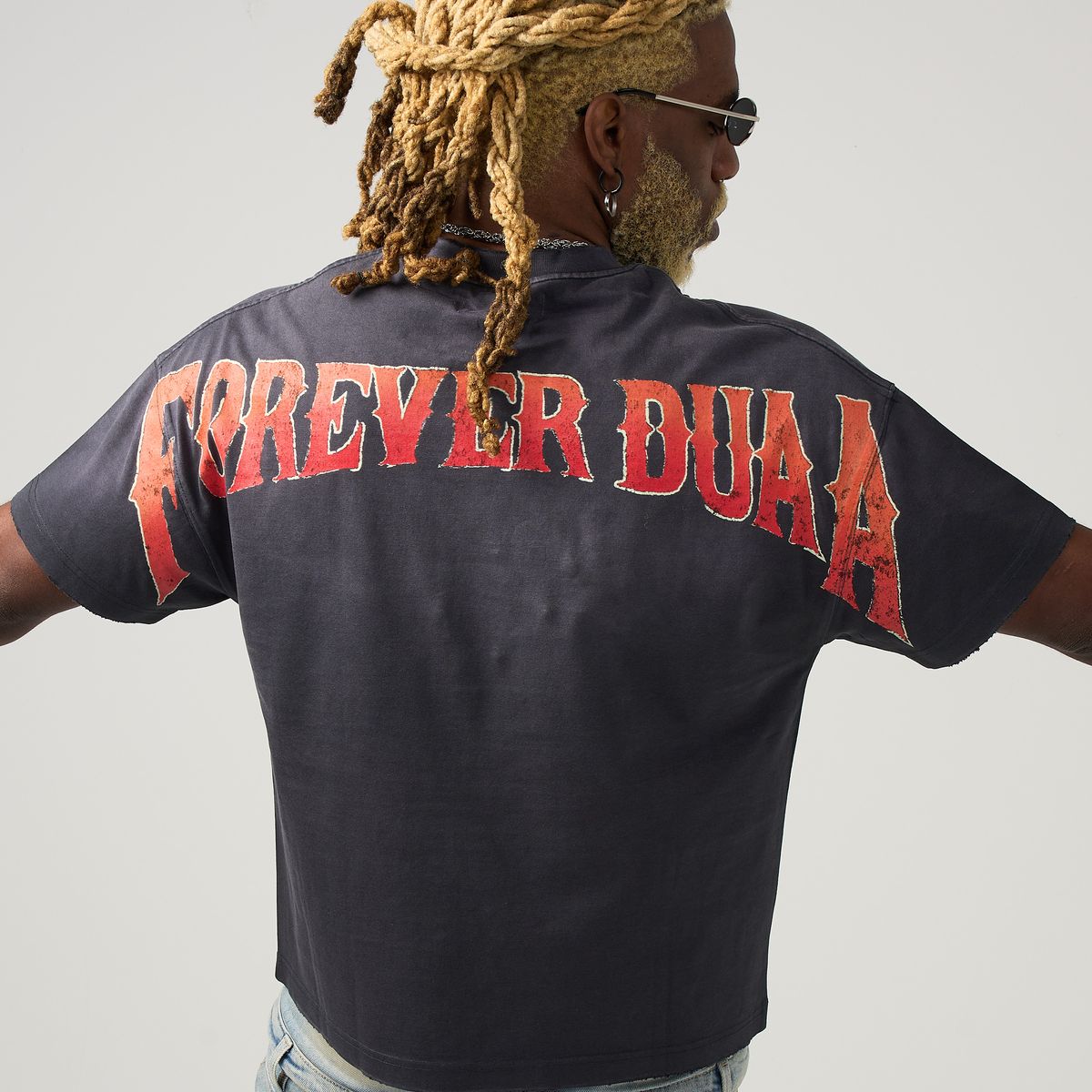 Duaa Panther Tee Shirt - BLACK-WASH/RED