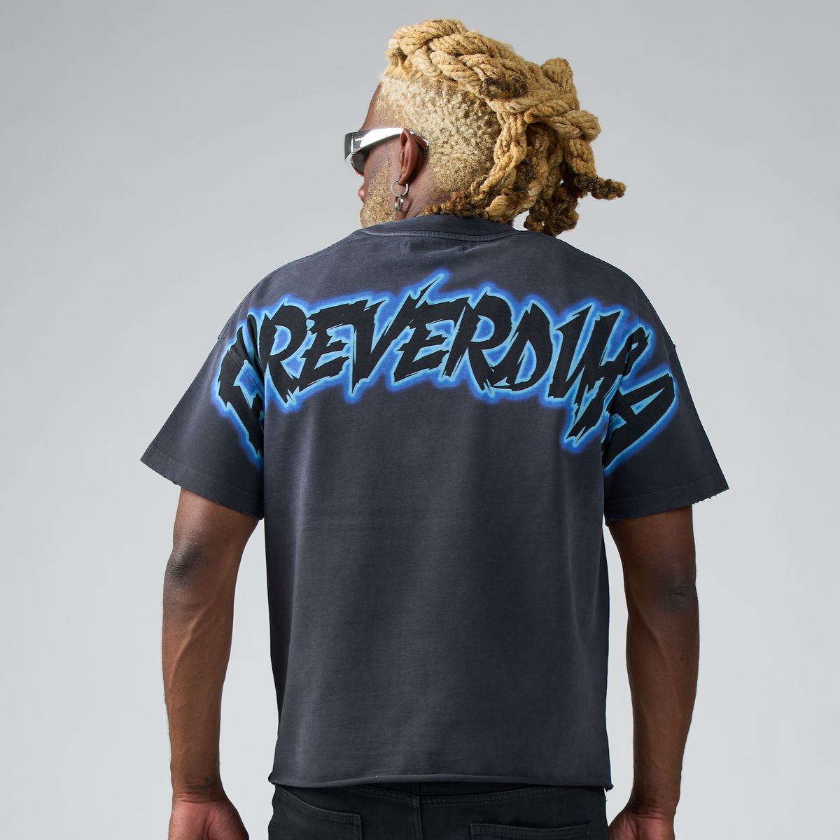 Duaa Signal Tee - BLACK/BLUE