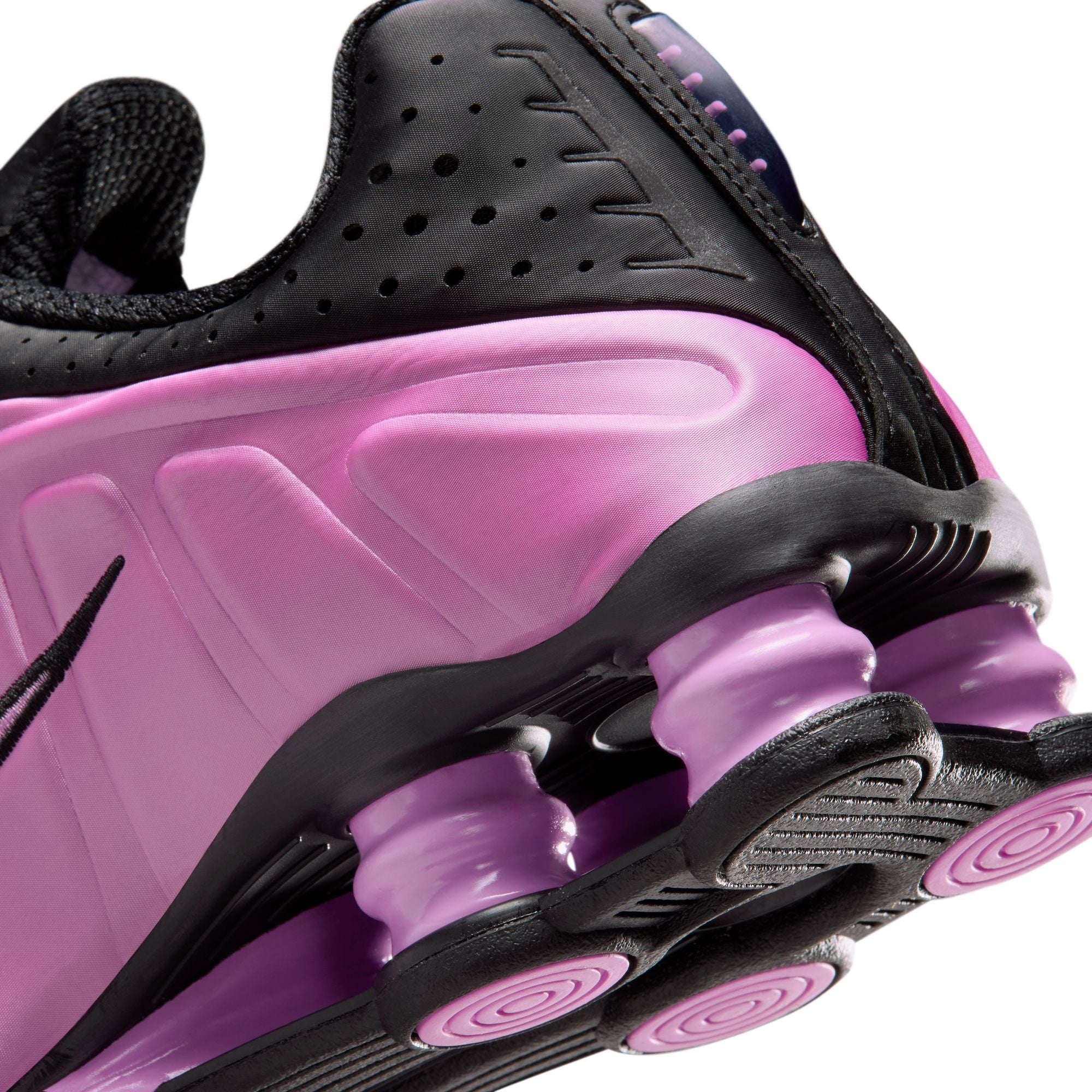Women’s Nike Shox R4 - BLACK/LT MAGENTA-BLACK