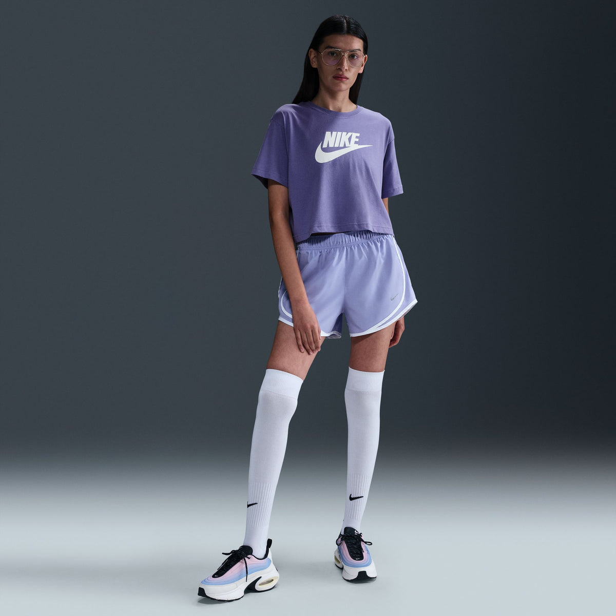 Women&#39;s Nike Cropped Logo T-Shirt - DUSTY AMETHYST