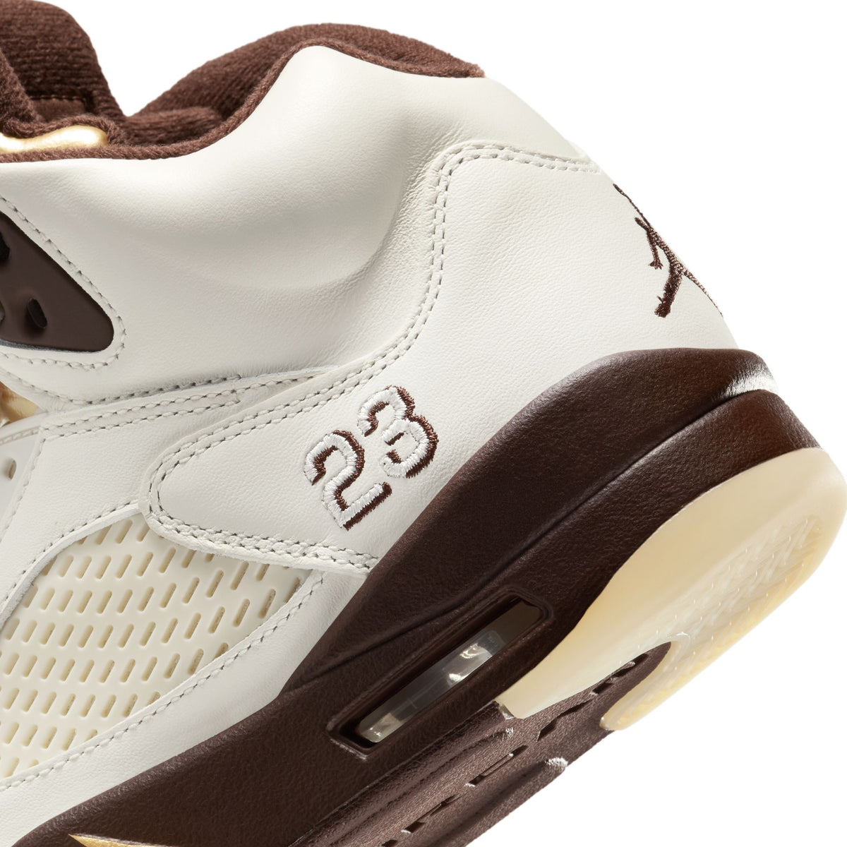 Women&#39;s Air Jordan 5 Retro - EARTH/METALLIC GOLD-SAIL-MUSLIN