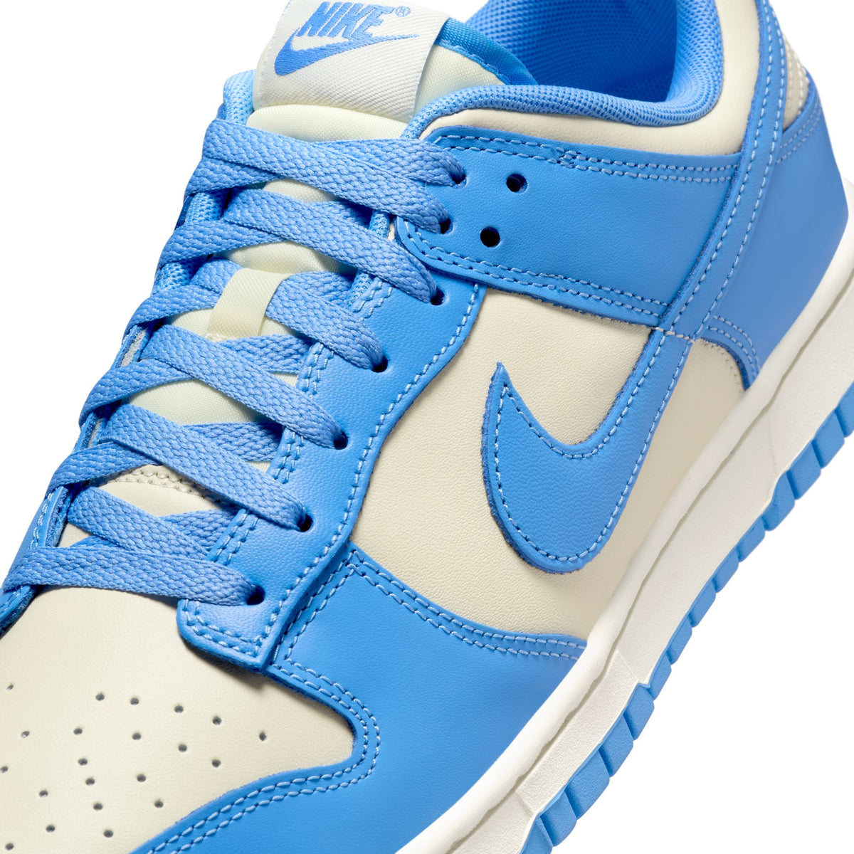 Men&#39;s Nike Dunk Low Retro - COCONUT MILK/UNIVERSITY BLUE-GYM RED