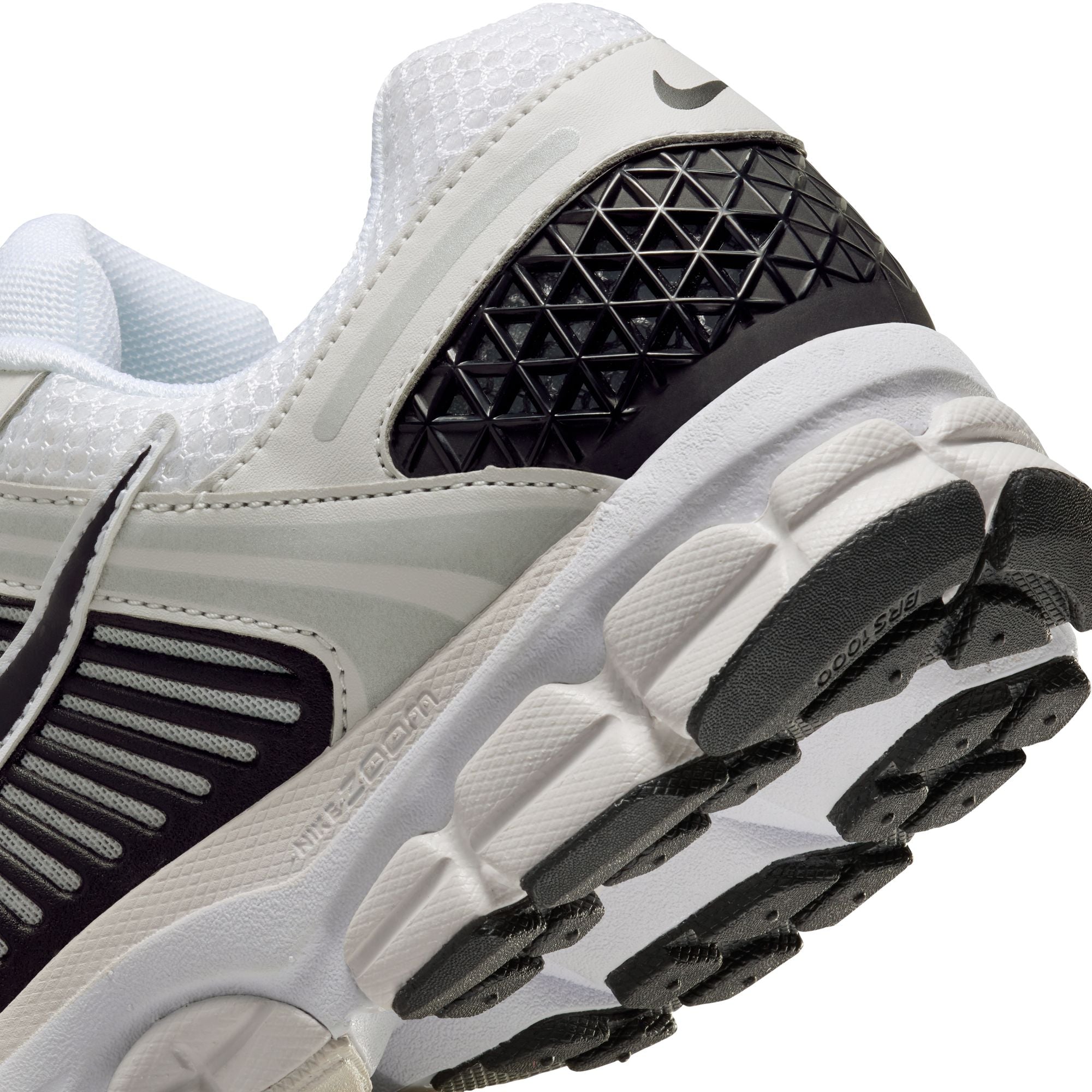 Men's Nike Zoom Vomero 5 - WHITE/BLACK-PLATINUM TINT-MTLC