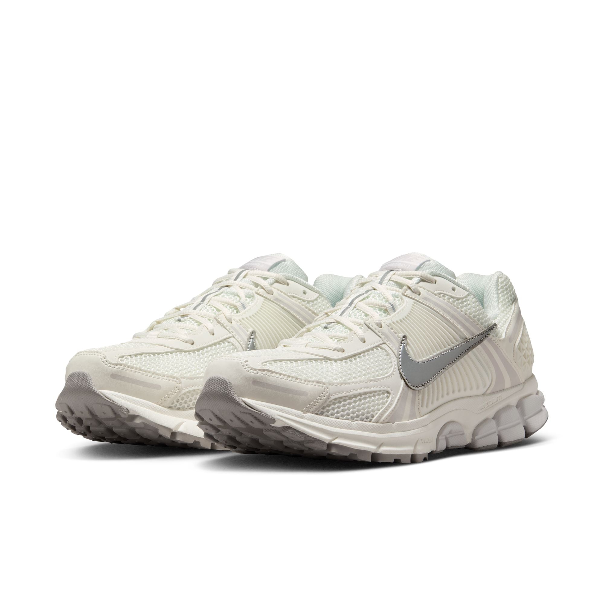 Men's Nike Zoom Vomero 5 - SAIL/METALLIC SILVER-VAST GREY