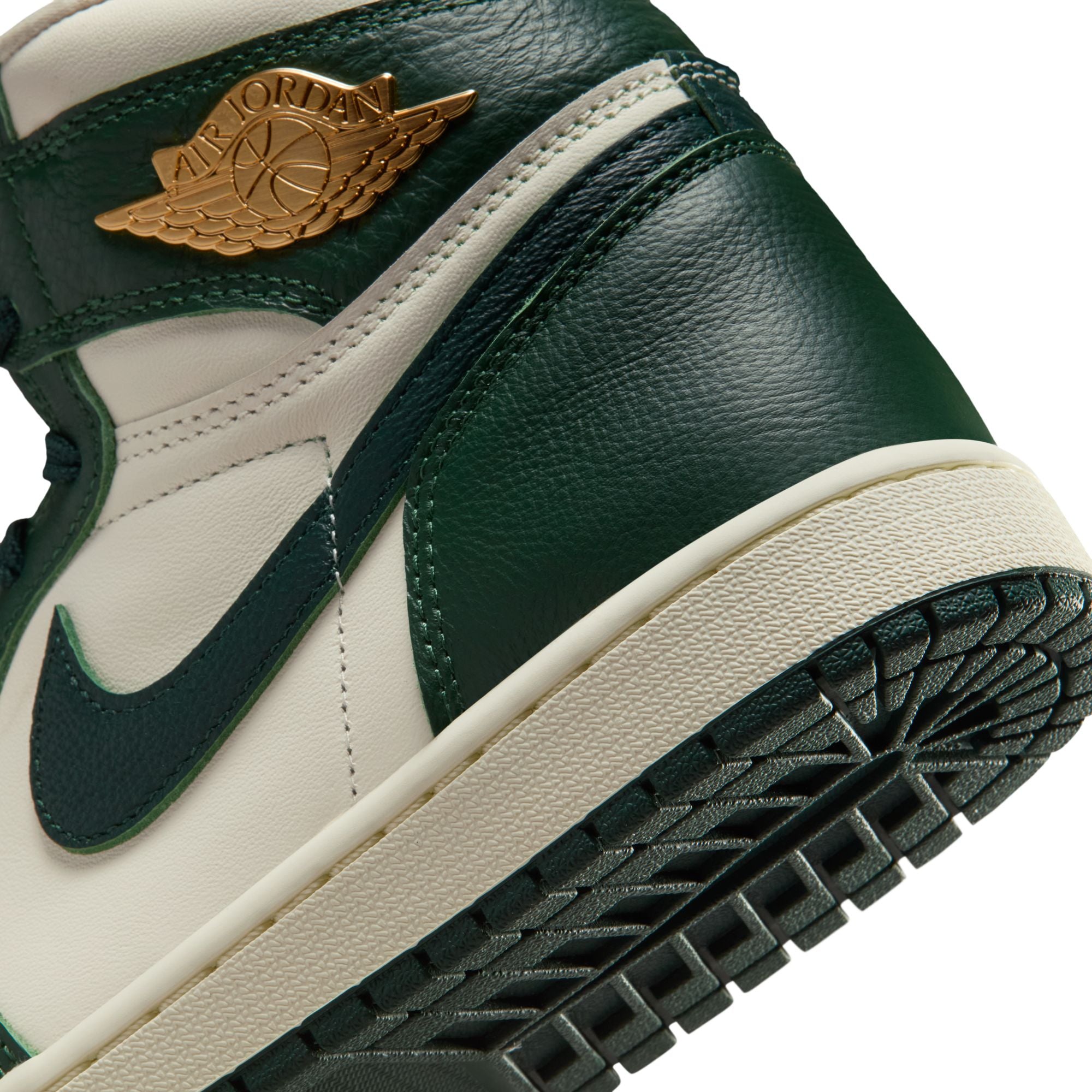 Women's Air Jordan 1 Retro High OG - PALE IVORY/PRO GREEN-FIR-COCONUT MILK