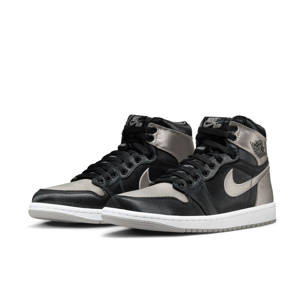 Women&#39;s Air Jordan 1 Retro - BLACK/MEDIUM GREY-WHITE