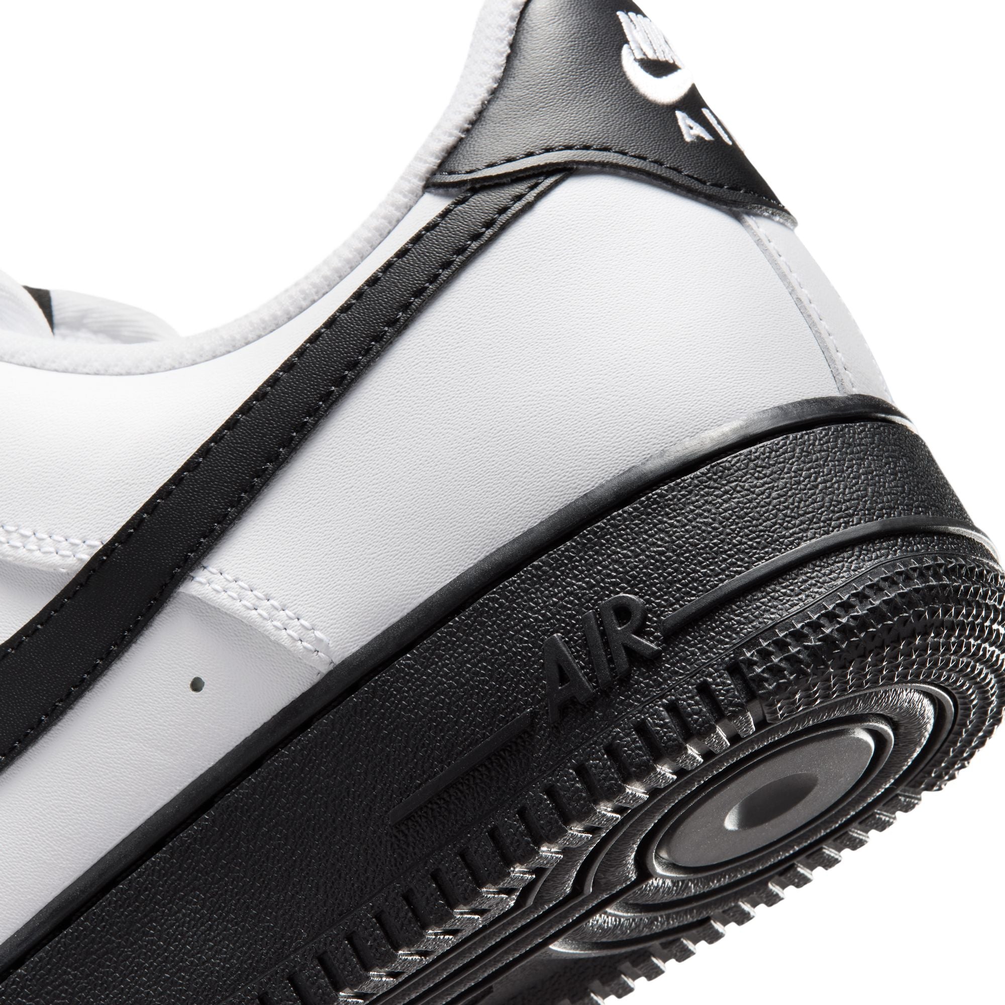 Men's Nike Air Force 1 '07 LV8 - WHITE/BLACK