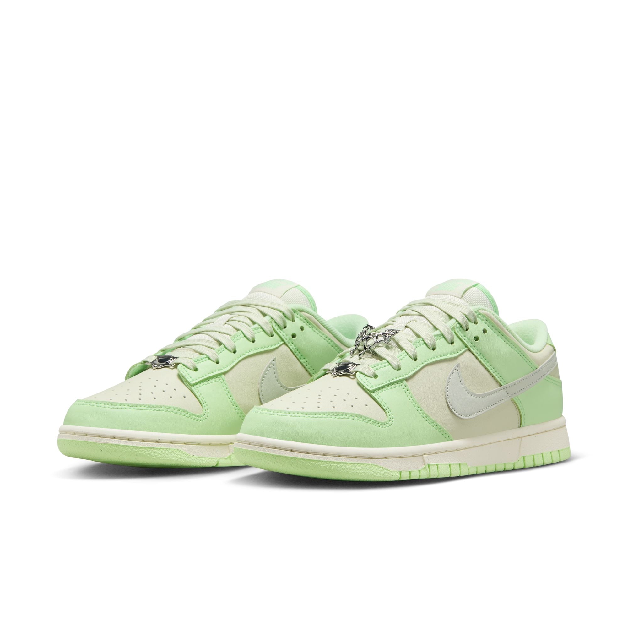 Women's  Nike Dunk Low - SEA GLASS/LIGHT SILVER-VAPOR GREEN-SAIL