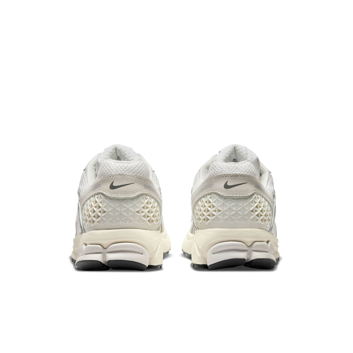 Men&#39;s Nike Zoom Vomero 5-PLATINUM TINT/PHOTON DUST-CASHMERE
