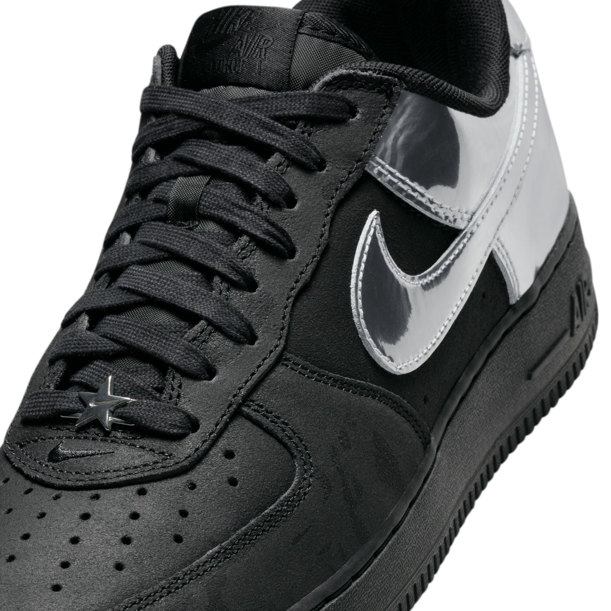 Men&#39;s Nike Air Force 1 Low Retro QS - BLACK/CHROME-BLACK