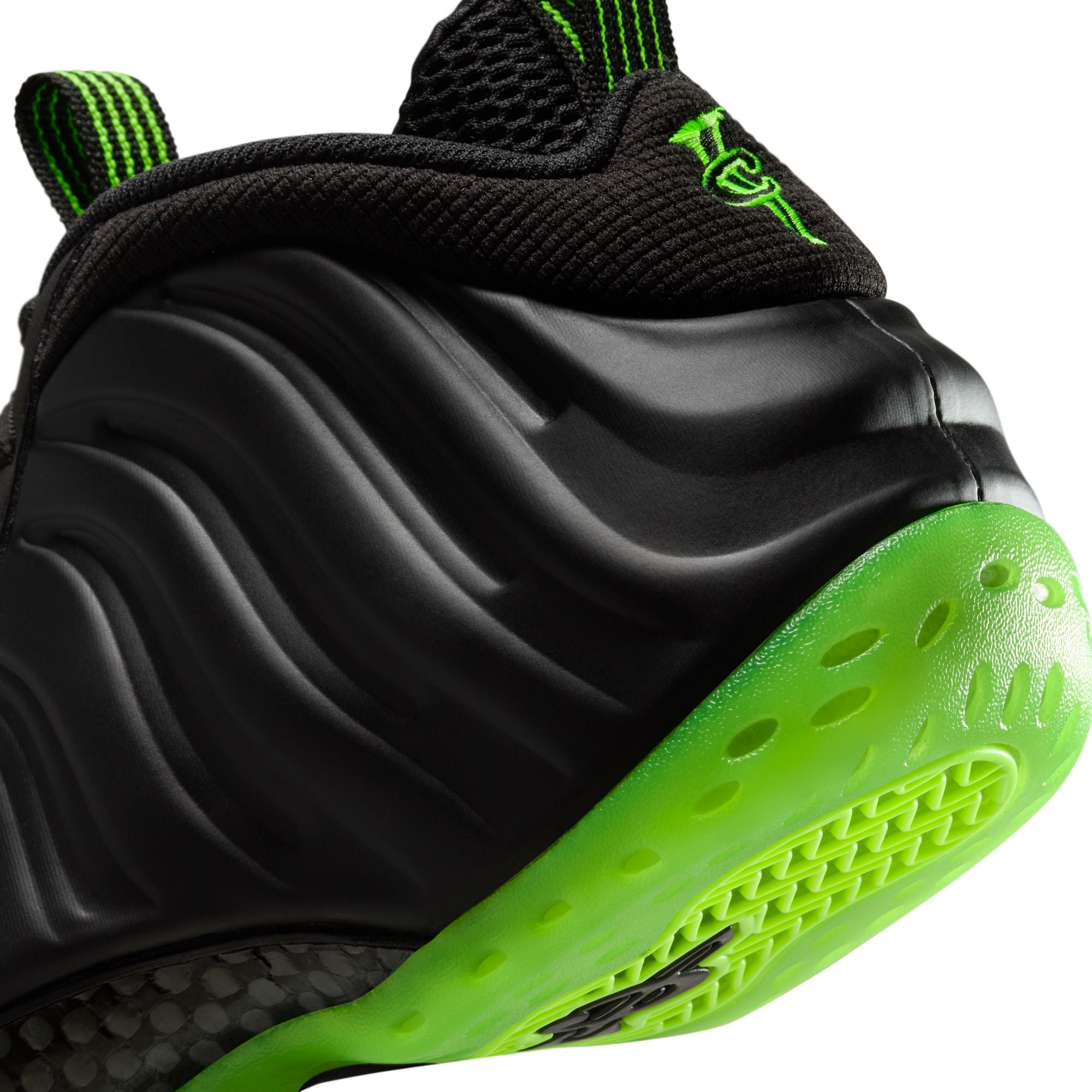 Men's Nike Air Foamposite One - BLACK/VOLT