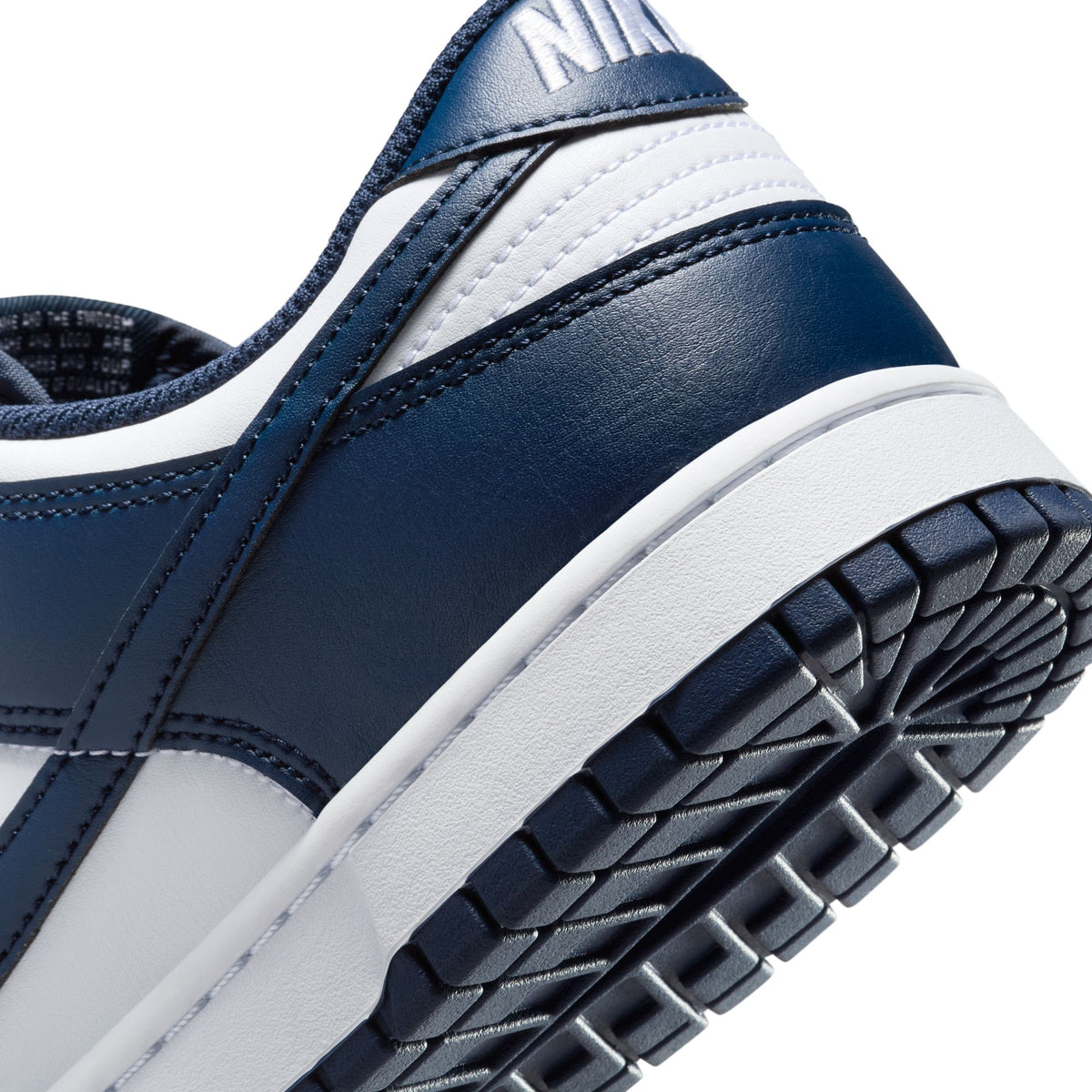 Men&#39;s Nike Dunk Low Retro - WHITE/MIDNIGHT-NAVY