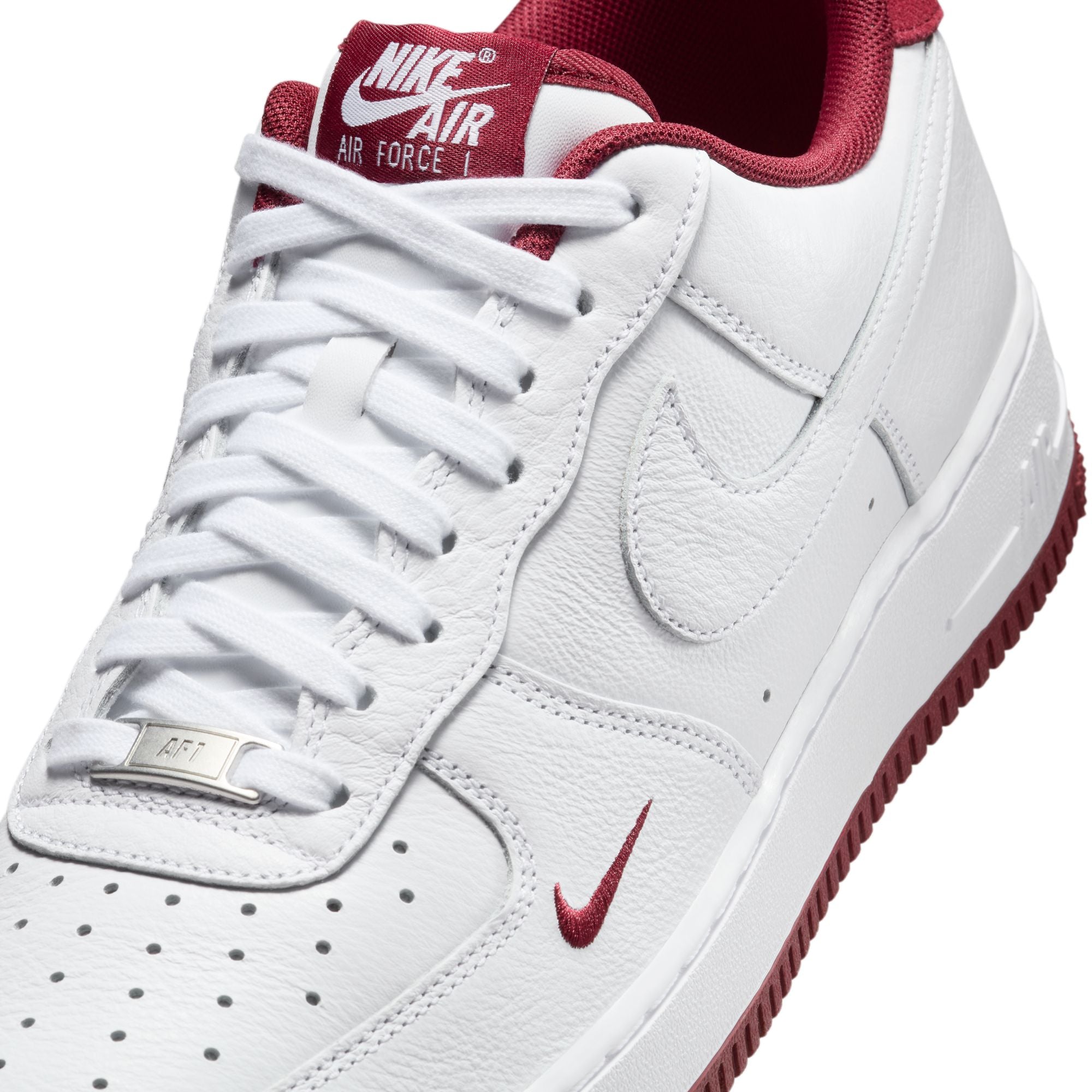 Men's Nike Air Force 1 '07 Lv8 - WHITE/WHITE-TEAM RED