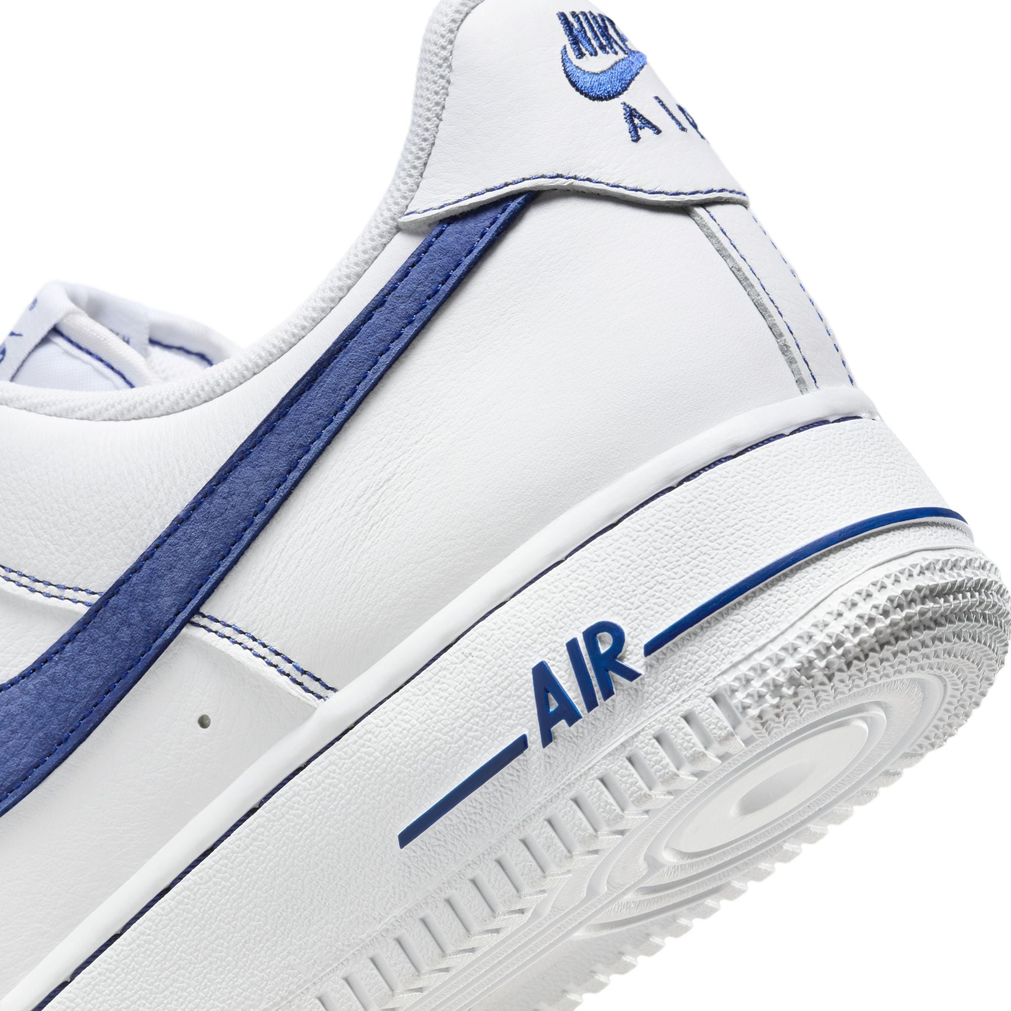 Men's Nike Air Force 1 '07 Lv8 - WHITE/DEEP ROYAL BLUE