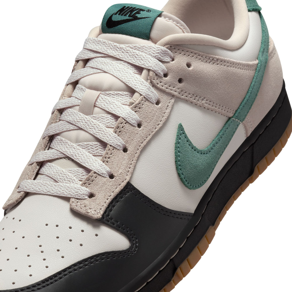 Men&#39;s Nike Dunk Low - LT OREWOOD BRN/BICOASTAL-CREAM II-BLACK