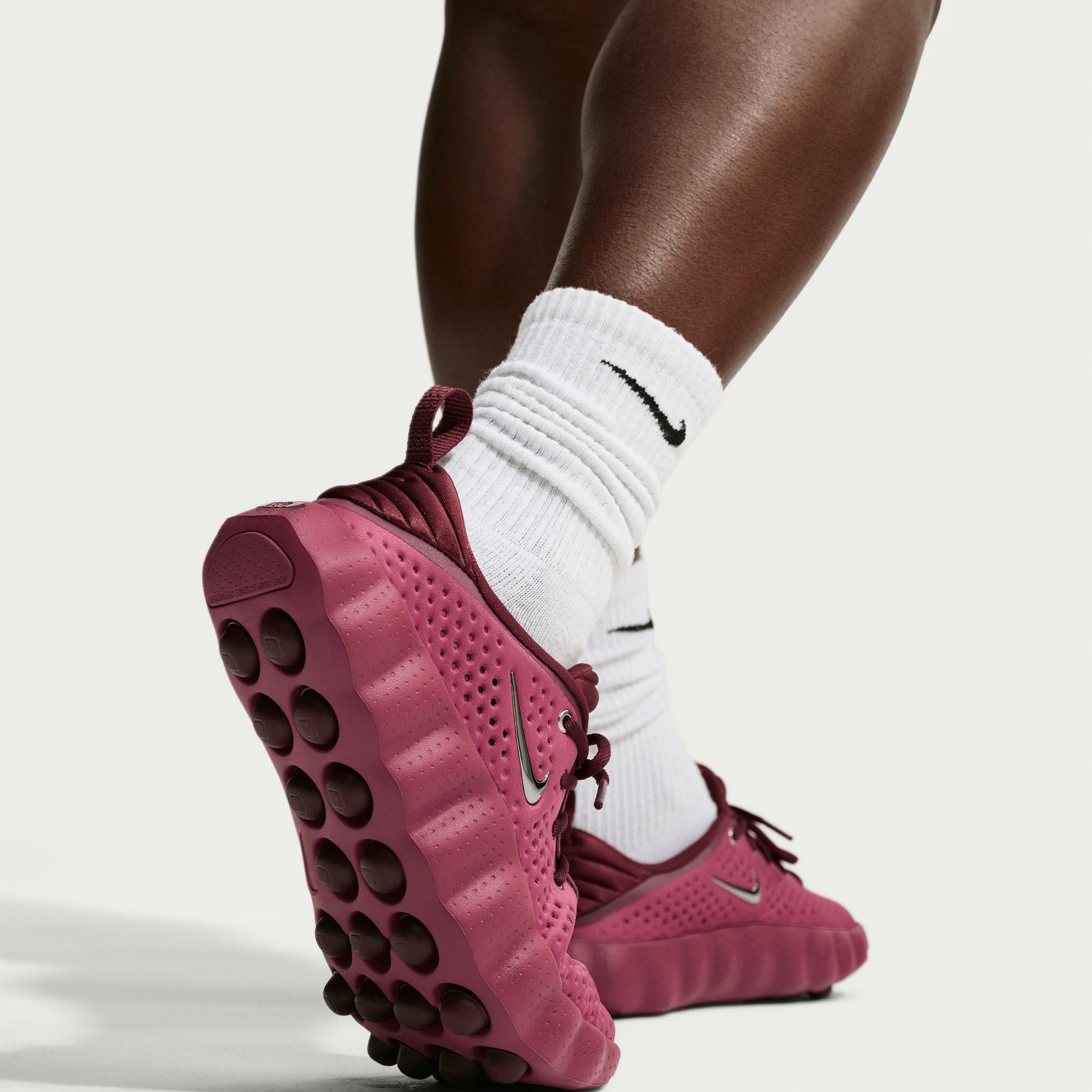 Women's Nike Mind 002 - PINK SMOKE/METALLIC SILVER-MYSTIC DATES