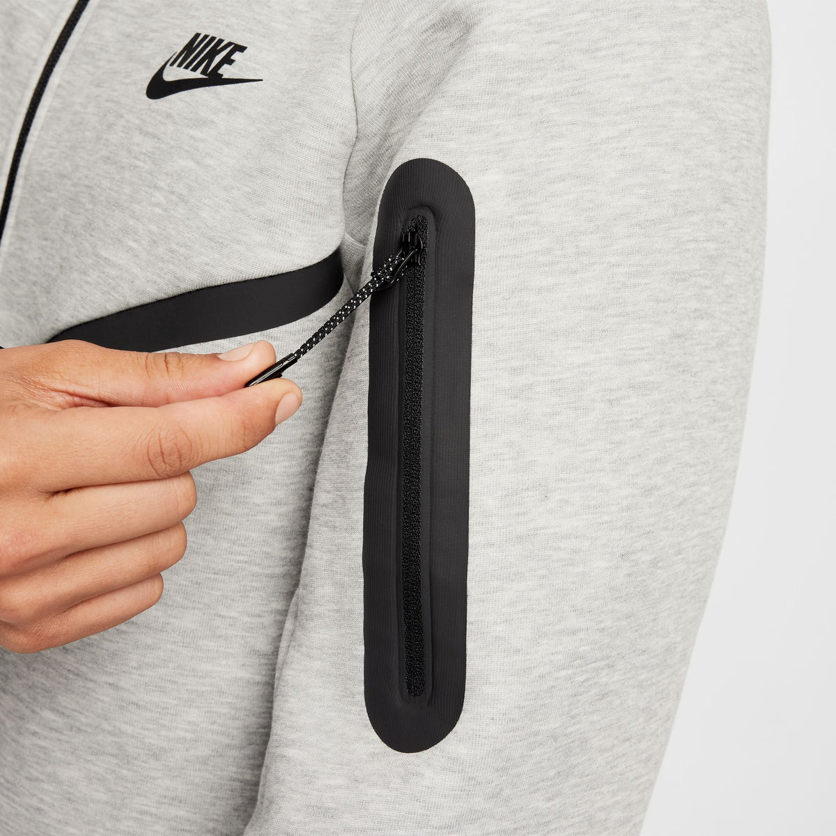 Men&#39;s Nike Fleece Full-Zip Hoodie - DK GREY HEATHER/BLACK