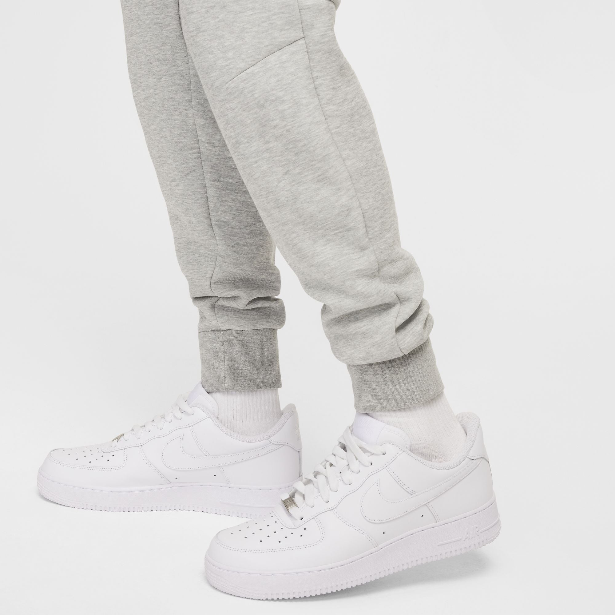 Men's Nike Fleece Joggers
- DK GREY HEATHER/BLACK