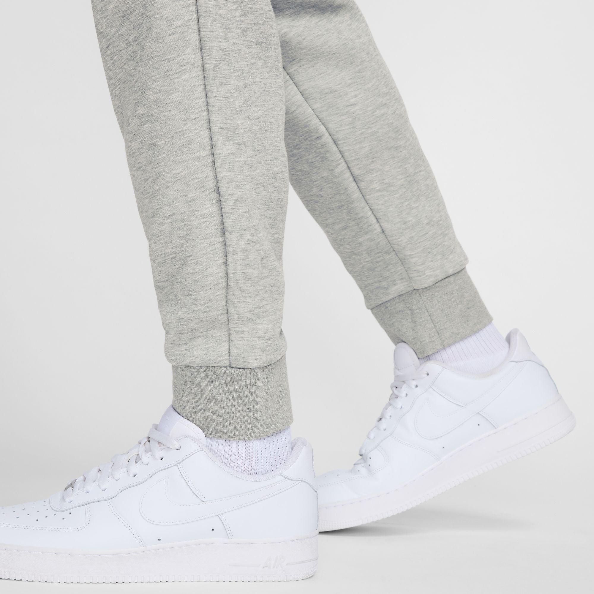 Men's Nike Fleece Joggers
- DK GREY HEATHER/BLACK
