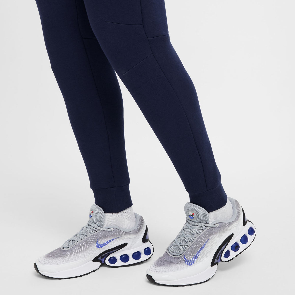 Men&#39;s Nike Tech Joggers - OBSIDIAN/BLACK