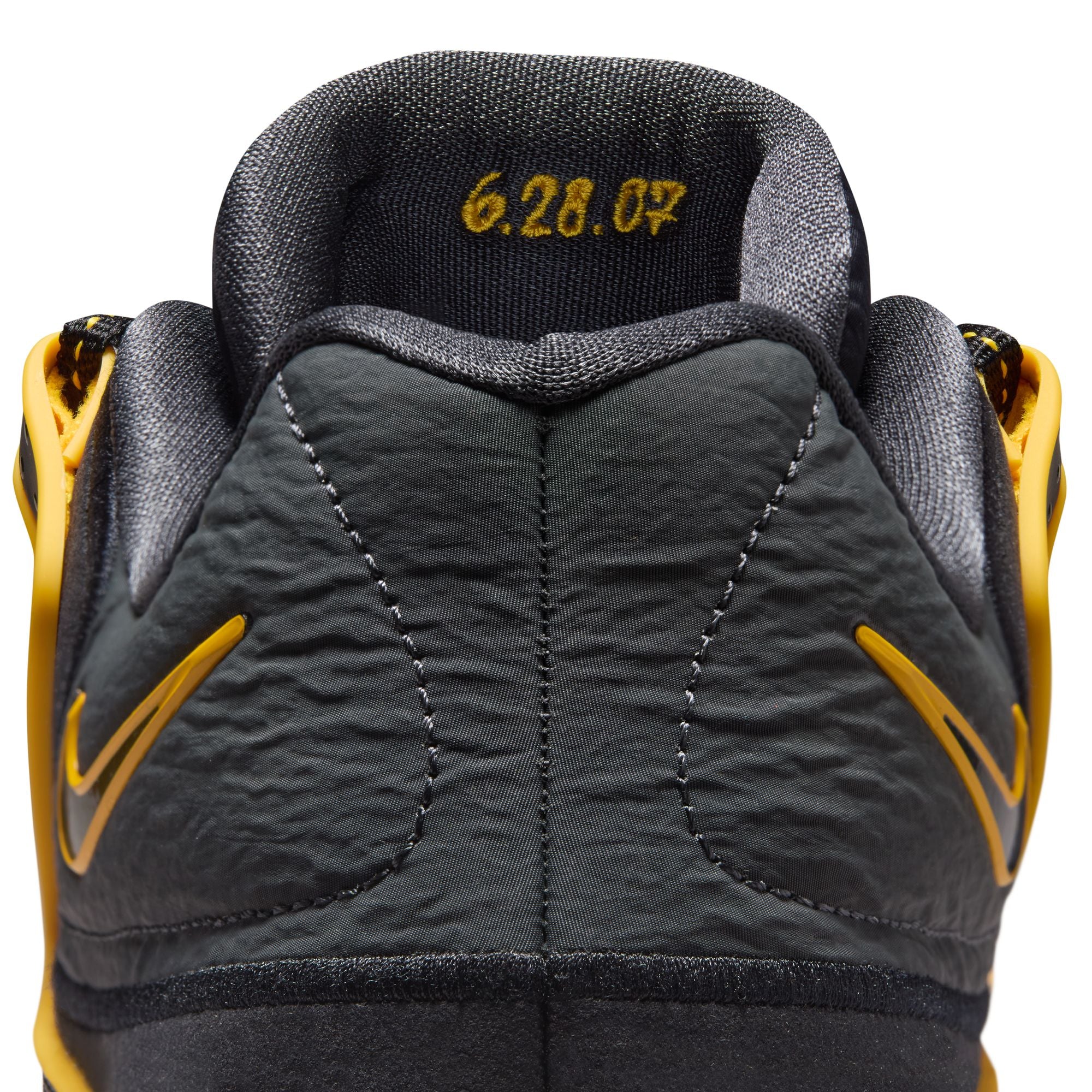 Men's KD18 - BLACK/UNIVERSITY GOLD-ANTHRACITE-FIR