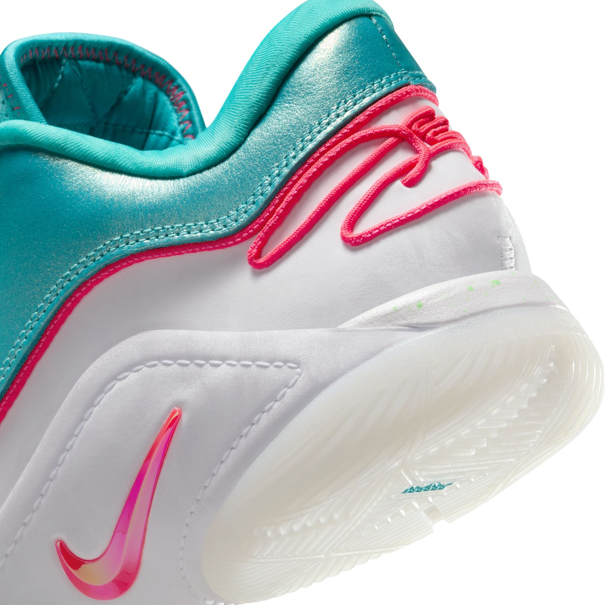 Men's LeBron XXII "Limelight" - SOLAR RED/DUSTY CACTUS-WHITE-VAPOR GREEN