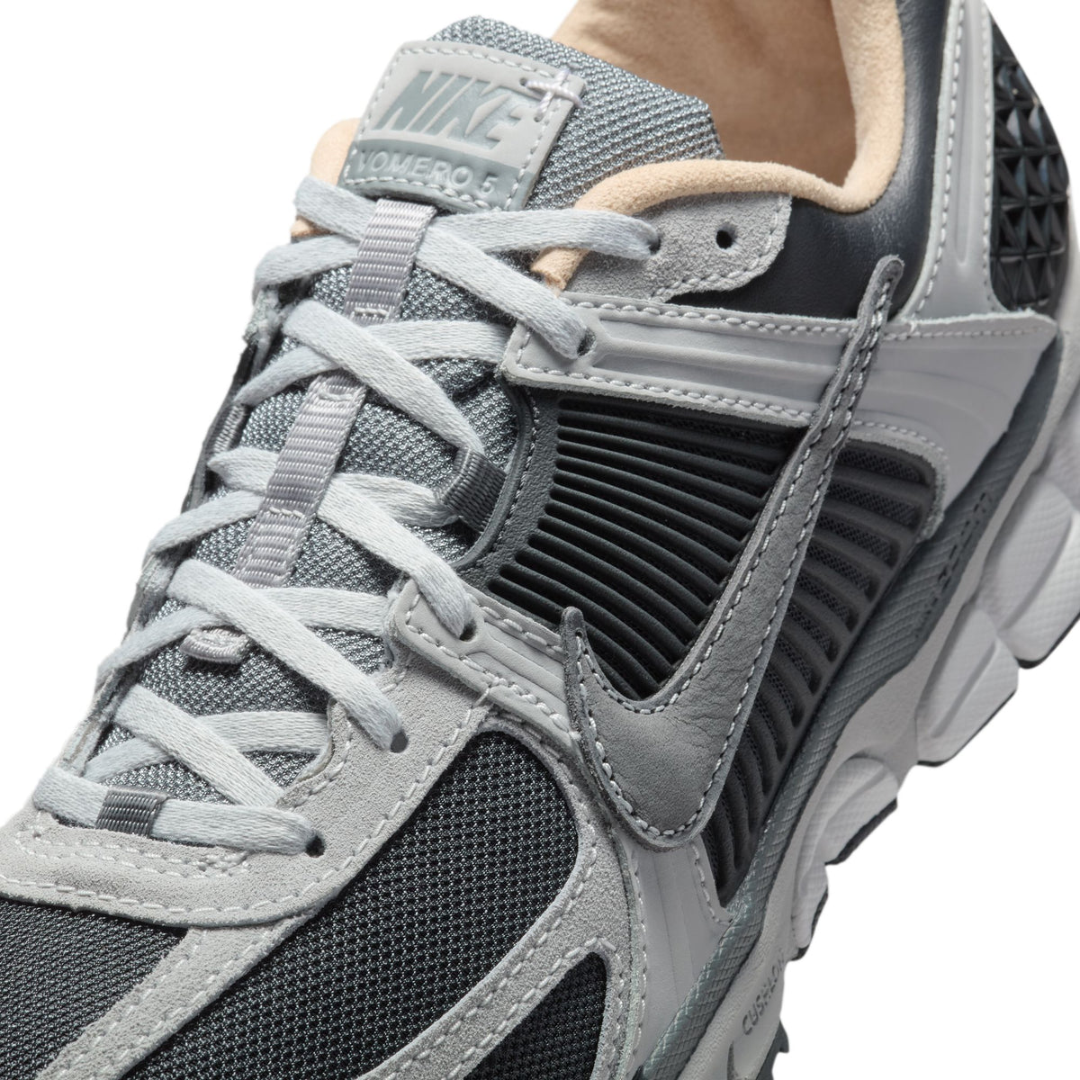 Men&#39;s Nike Zoom Vomero 5 - DK SMOKE GREY/SMOKE GREY-LT SMOKE GREY