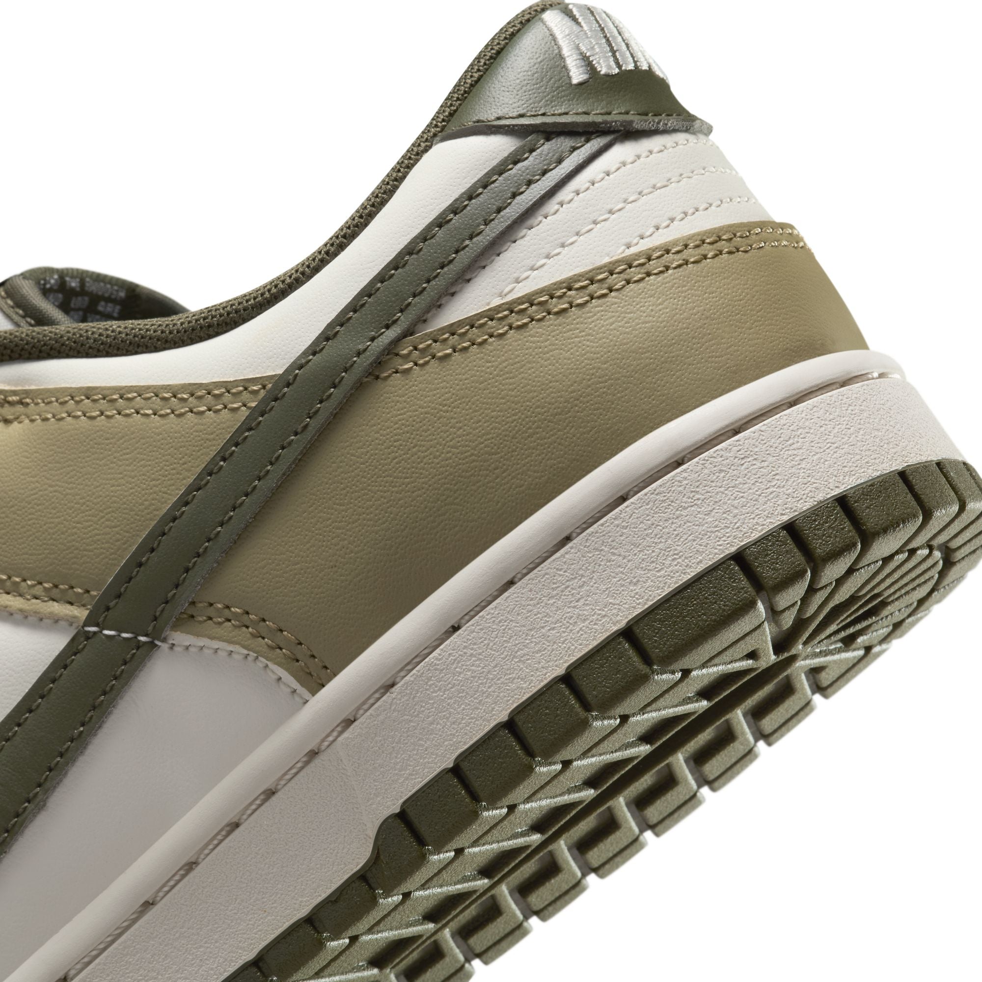 Men's Nike Dunk Low Retro - NEUTRAL OLIVE/CARGO KHAKI-PHANTOM