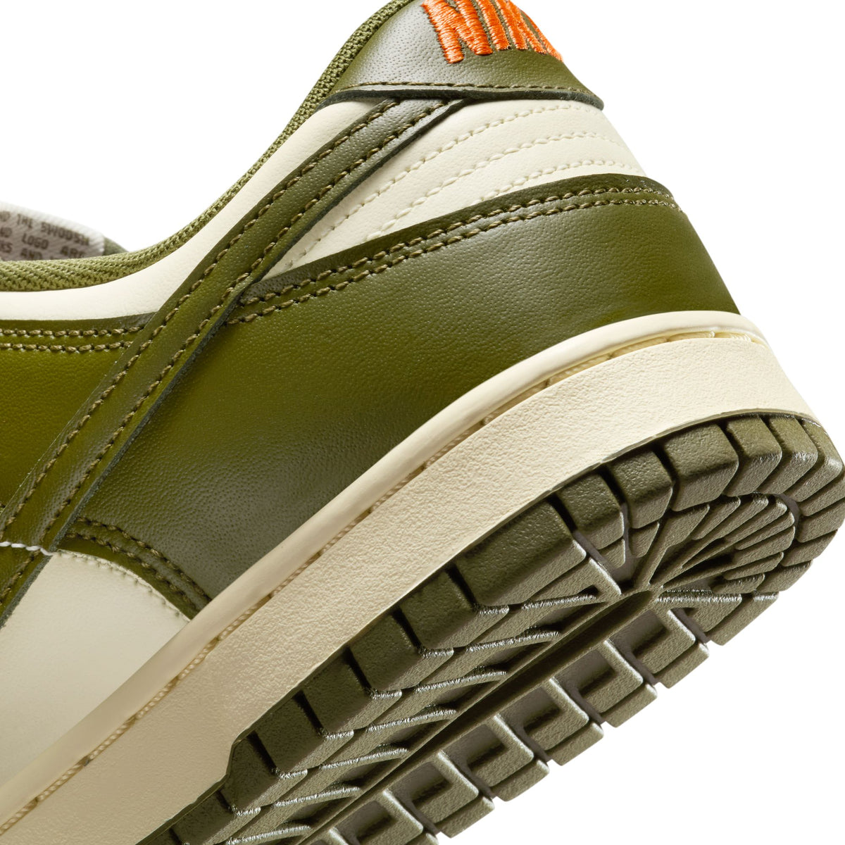 Men&#39;s Nike Dunk Low Retro - COCONUT MILK/ROUGH GREEN-ELECTRO ORANGE