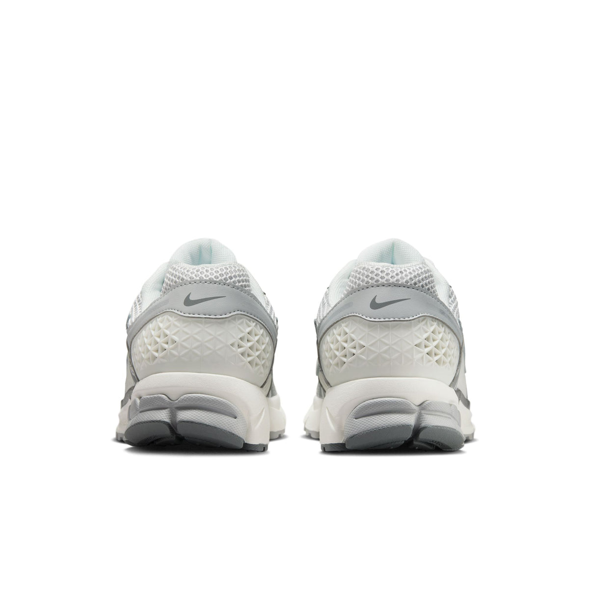 Men&#39;s Nike Zoom Vomero 5 - SUMMIT WHITE/METALLIC SILVER
