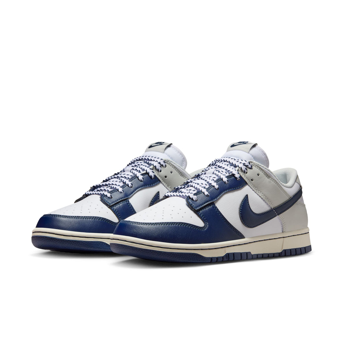 Men&#39;s Nike Dunk Low Retro - WHITE/MIDNIGHT NAVY-PHOTON DUST