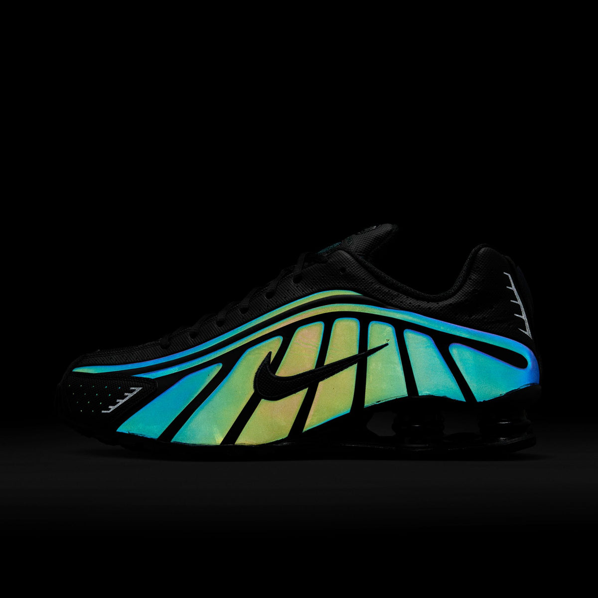 Men&#39;s Nike Shox R4 SE - BLACK/BLACK-SEAWEED-LT LEMON TWIST