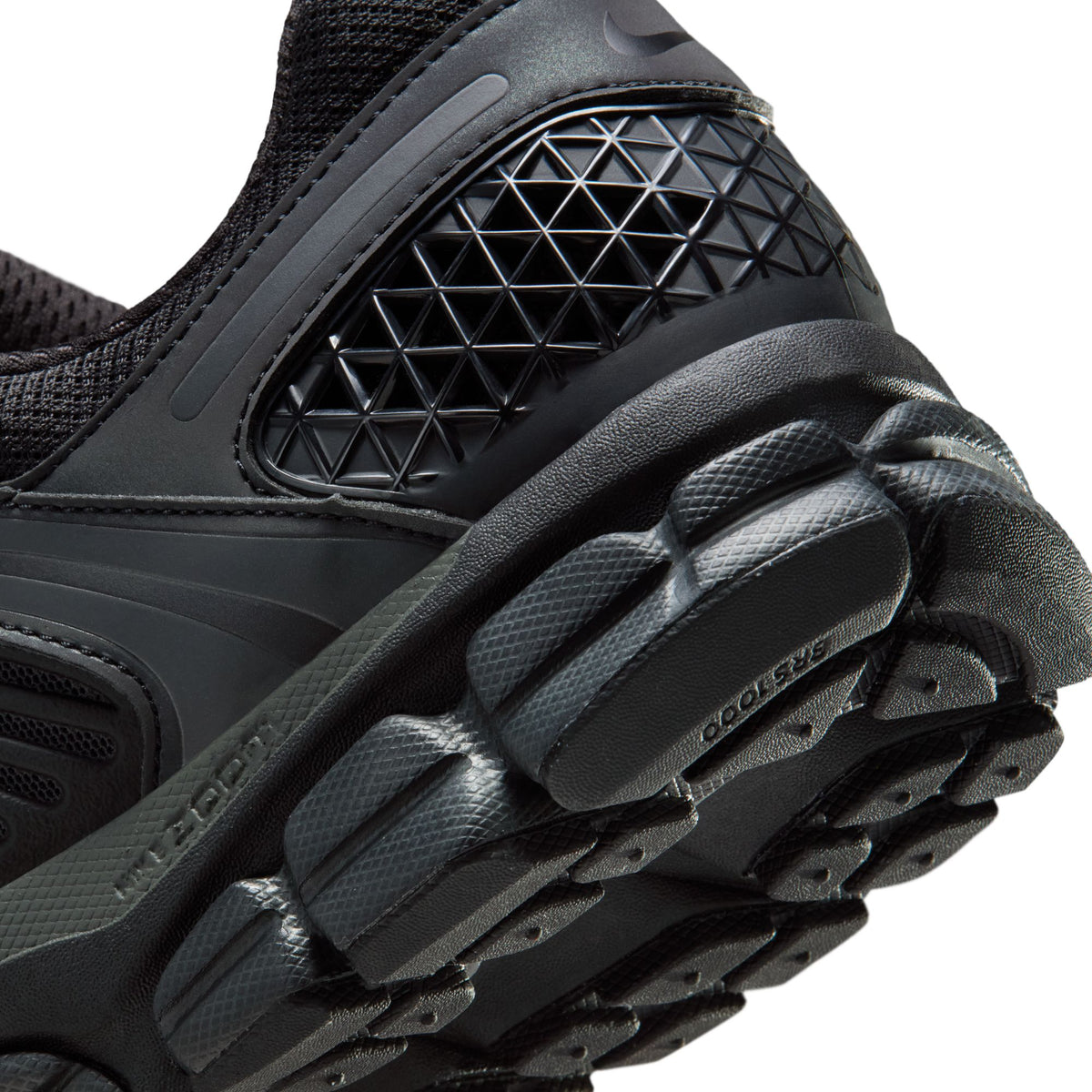 Men&#39;s Nike Zoom Vomero 5 - BLACK/BLACK-ANTHRACITE-LT LEMON TWIST