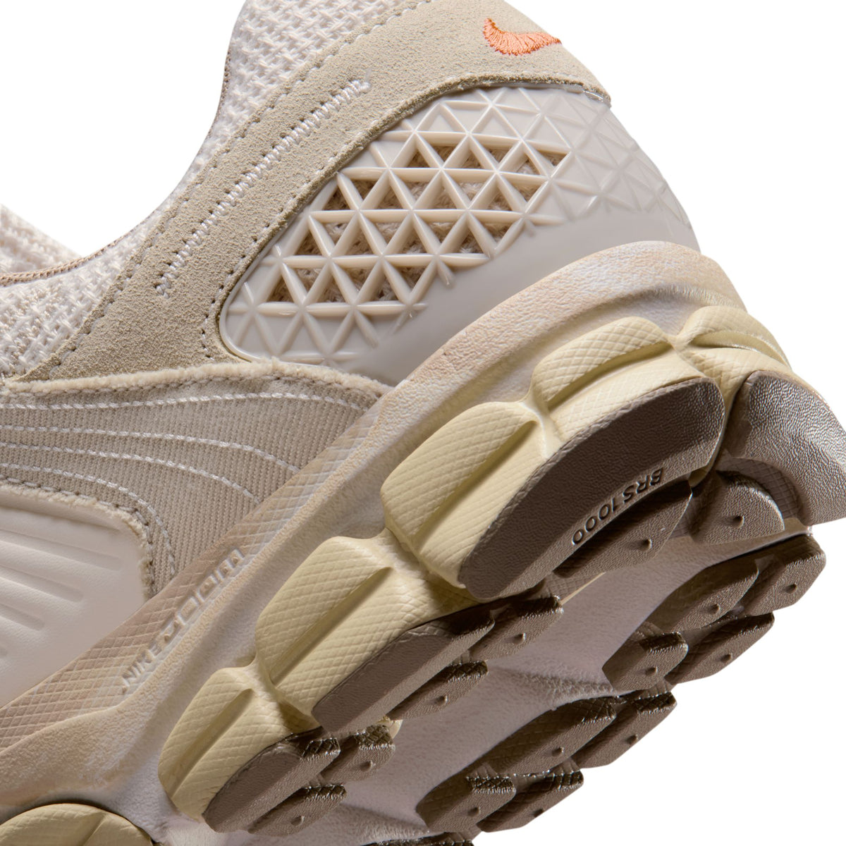 Men&#39;s Nike Zoom Vomero 5 - LT OREWOOD BRN/KHAKI-PALE IVORY