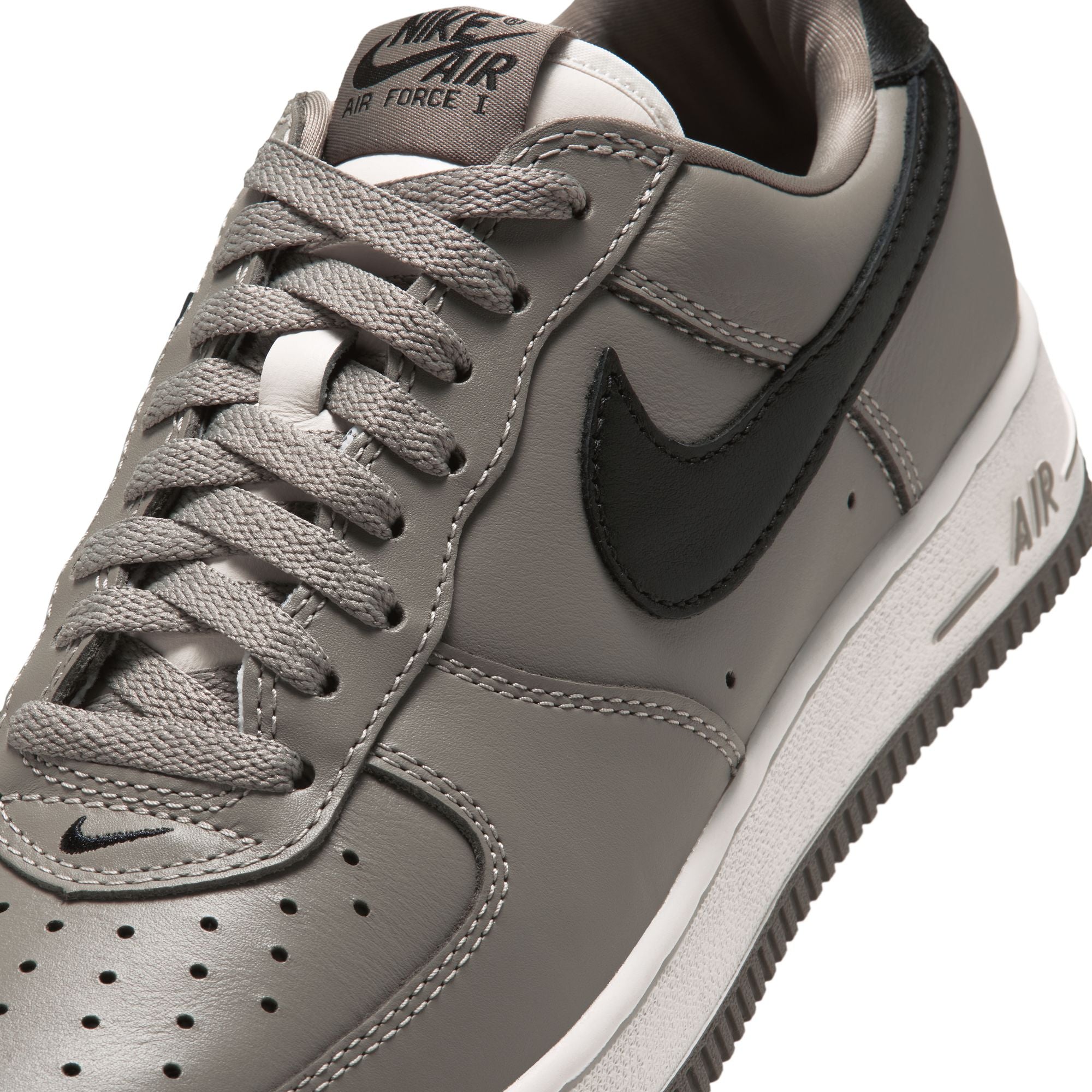 Men's Nike Air Force 1 '01 - LIGHT ARMY/BLACK-SAIL