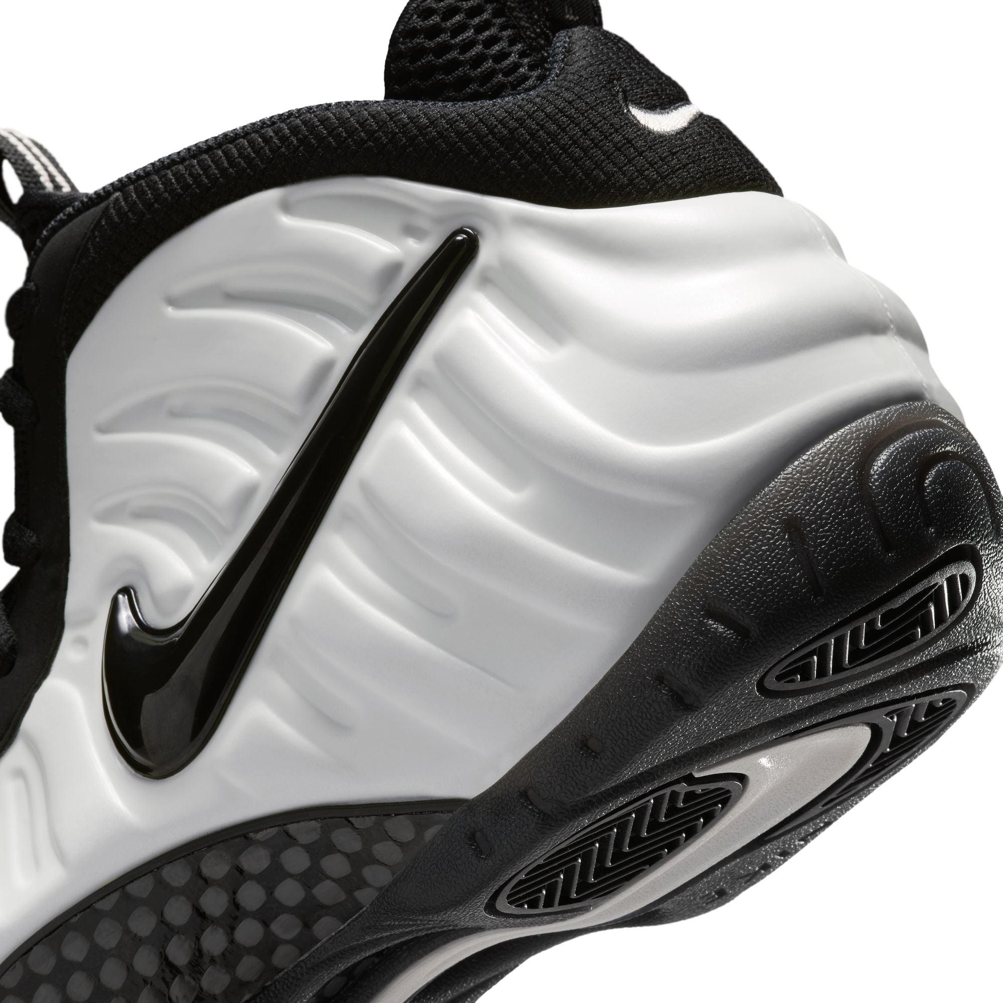 Men's Nike Air Foamposite Pro Premium - SUMMIT WHITE/BLACK