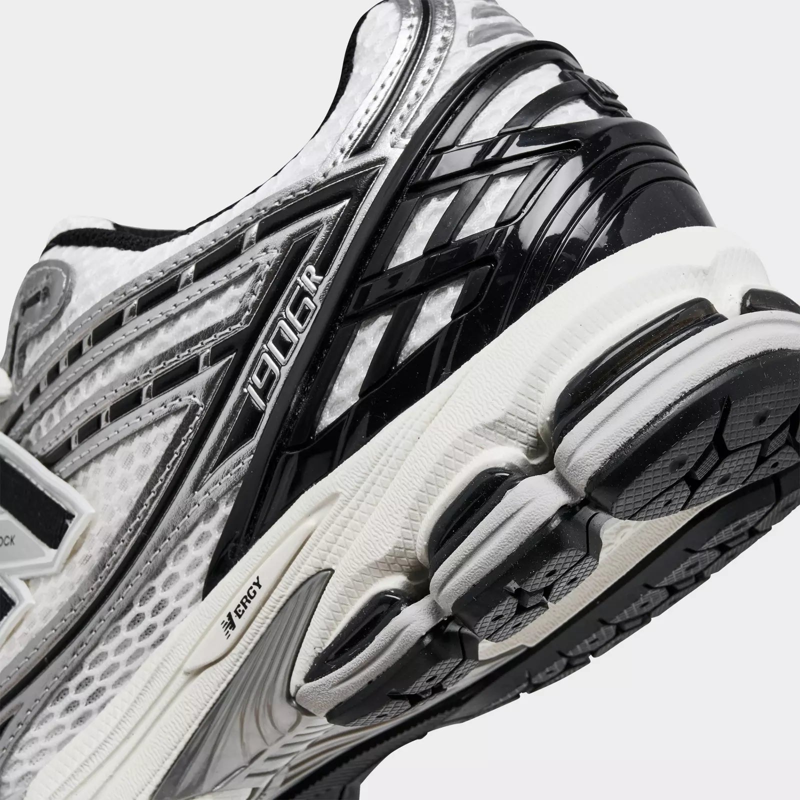 New Balance 1906R Silver Metallic Black (GS) - SILVER METALLIC/BLACK