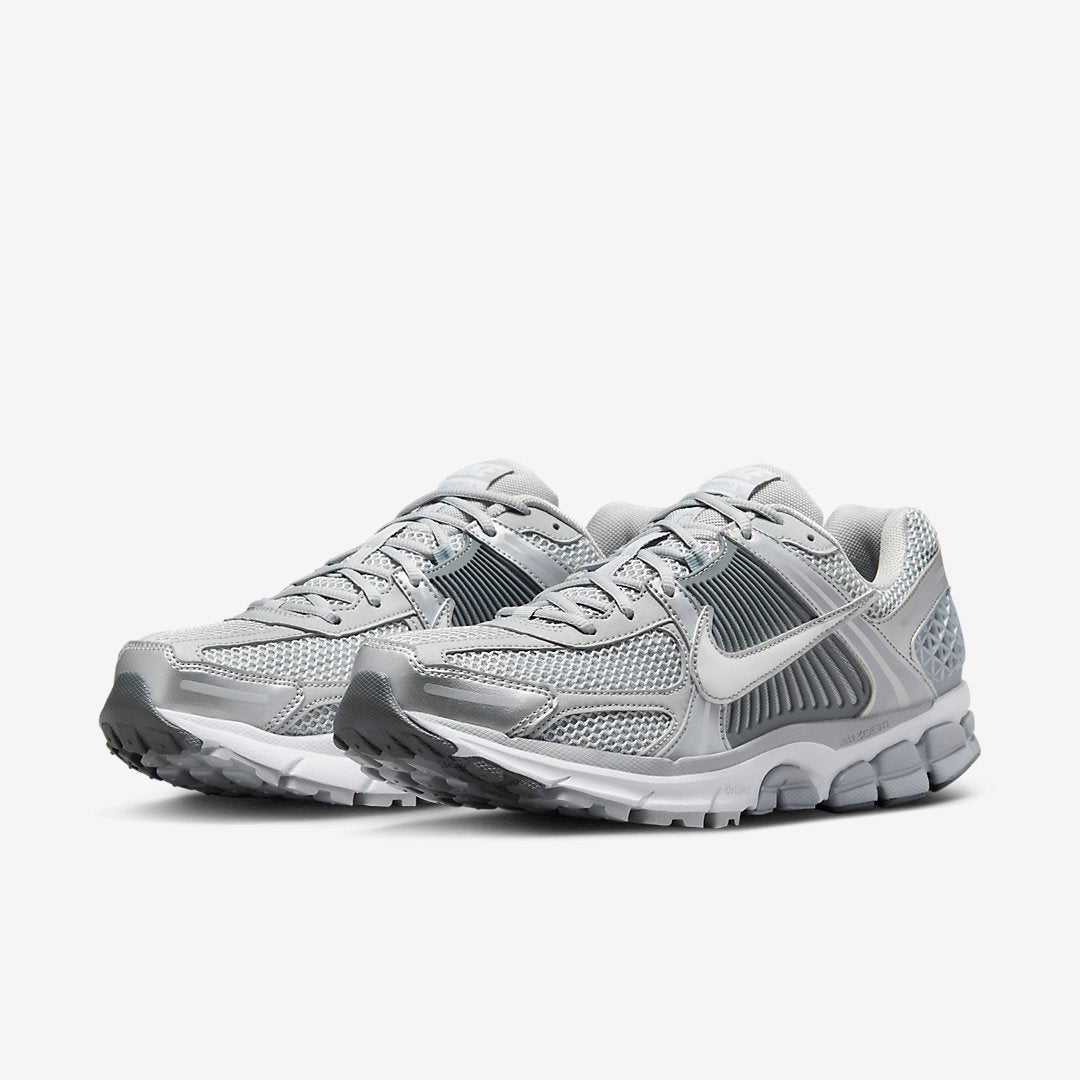 Men&#39;s Nike Zoom Vomero 5 - WOLF GREY/WHITE-METALLIC SILVER