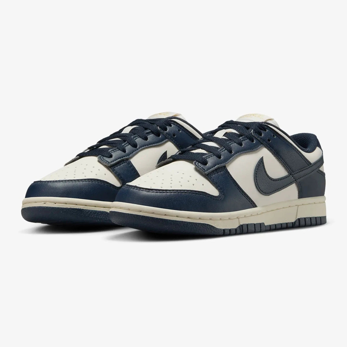 Women&#39;s Nike Dunk Low Nn Se - PHANTOM/OBSIDIAN-PALE IVORY