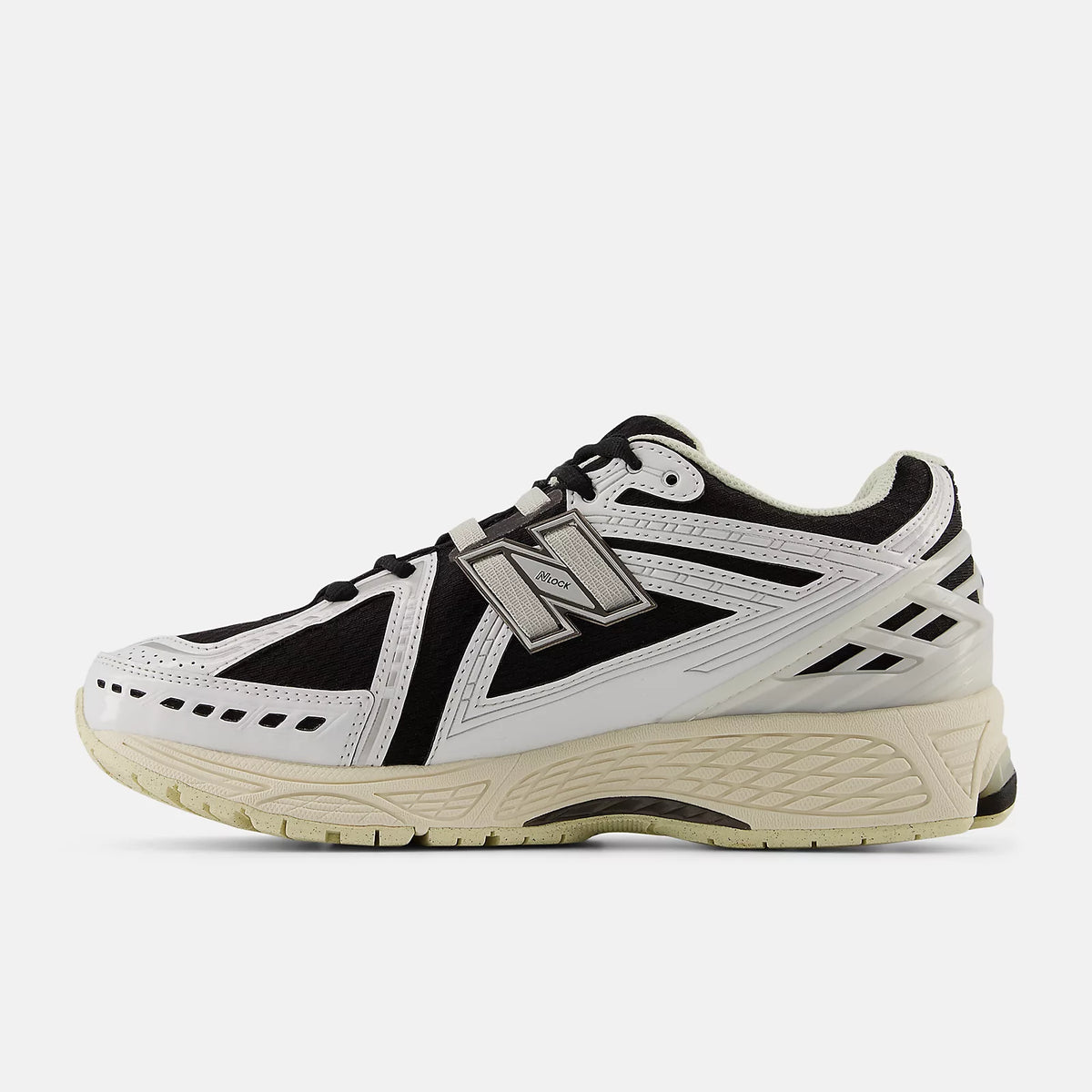 Men&#39;s New Balance 1906R - BLACK/WHITE/METALLIC