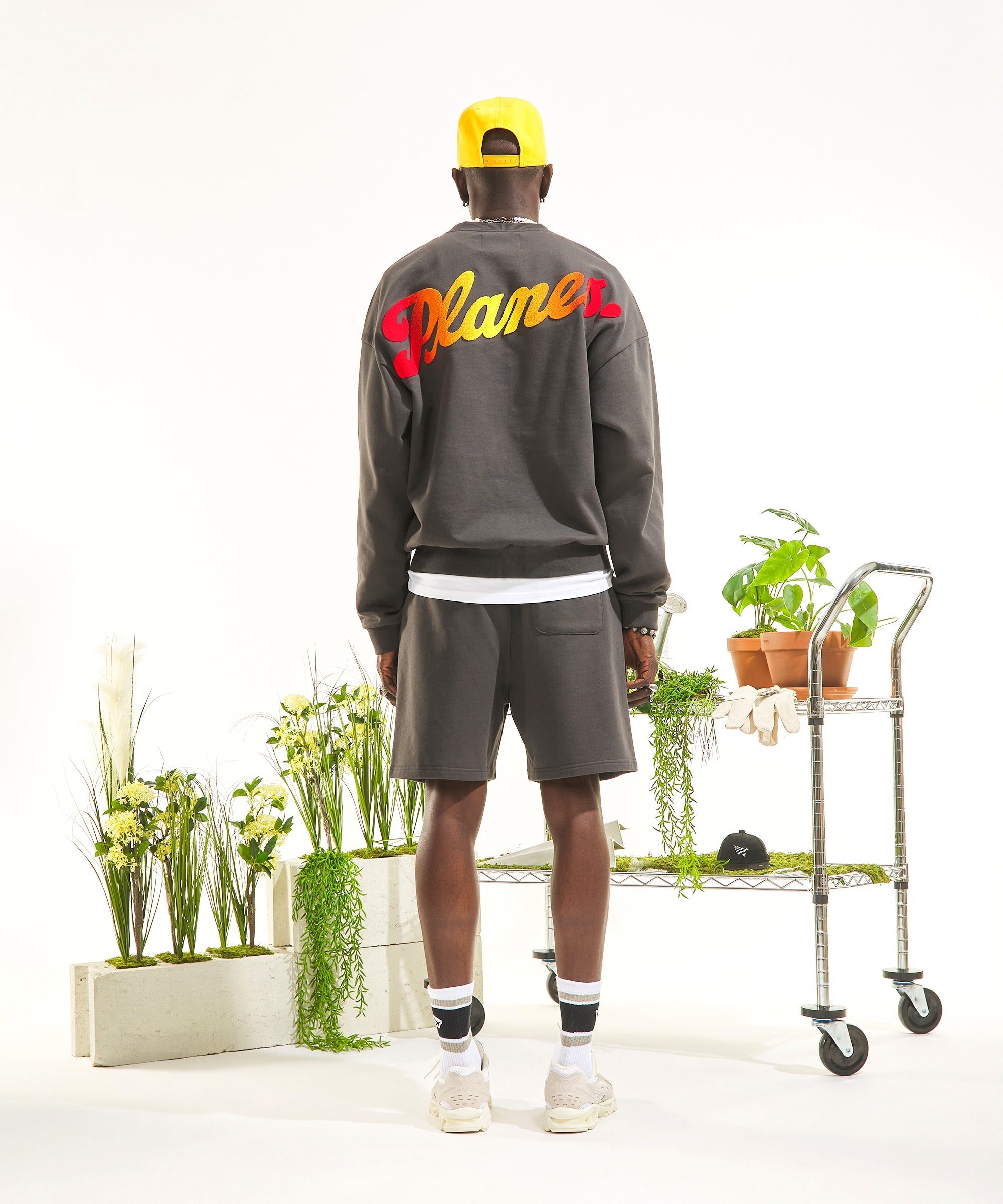 Paper Planes Relaxed  Sunset Crewneck - WASHED BLACK