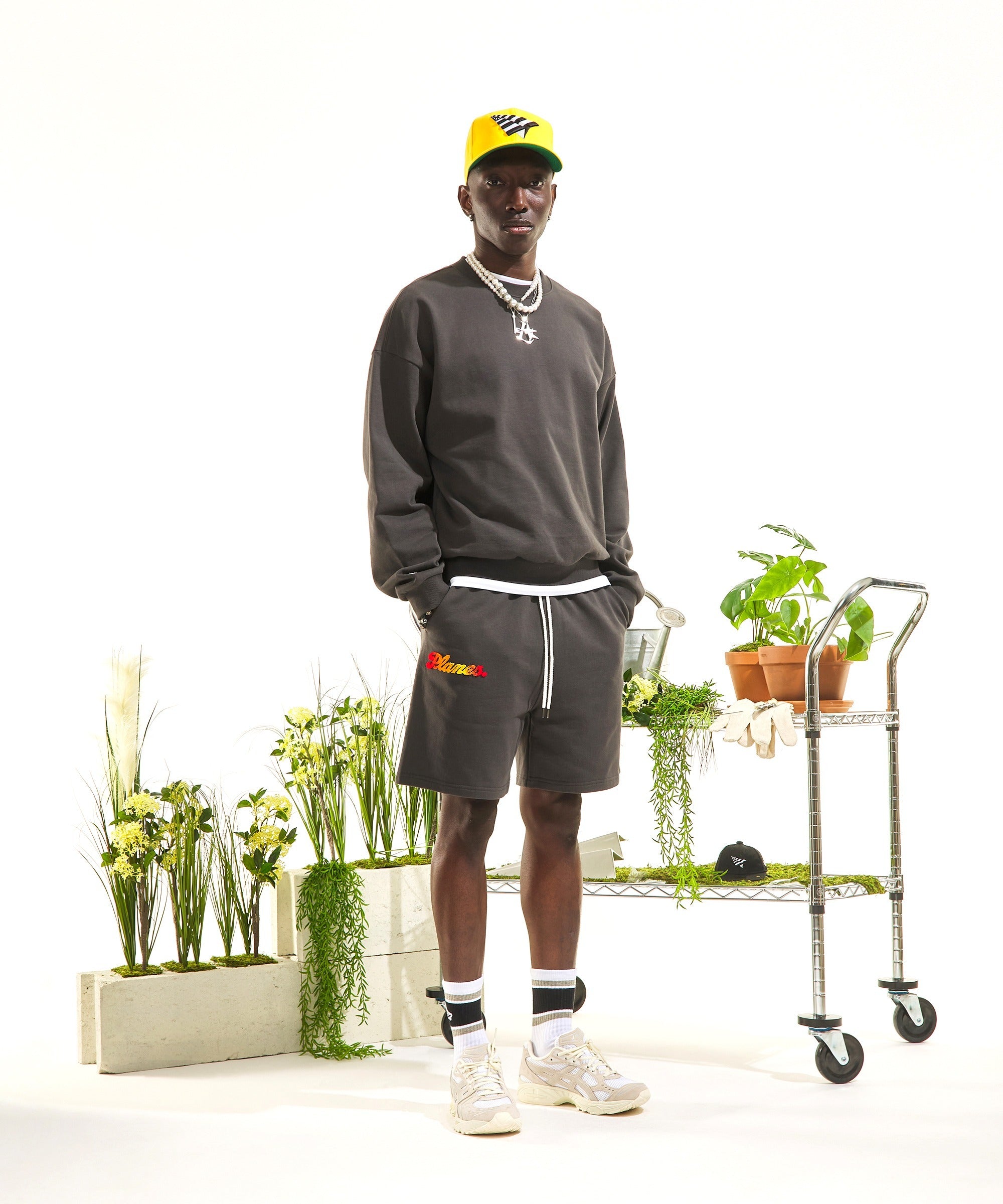 Paper Planes Relaxed Sunset Short - WASHED BLACK