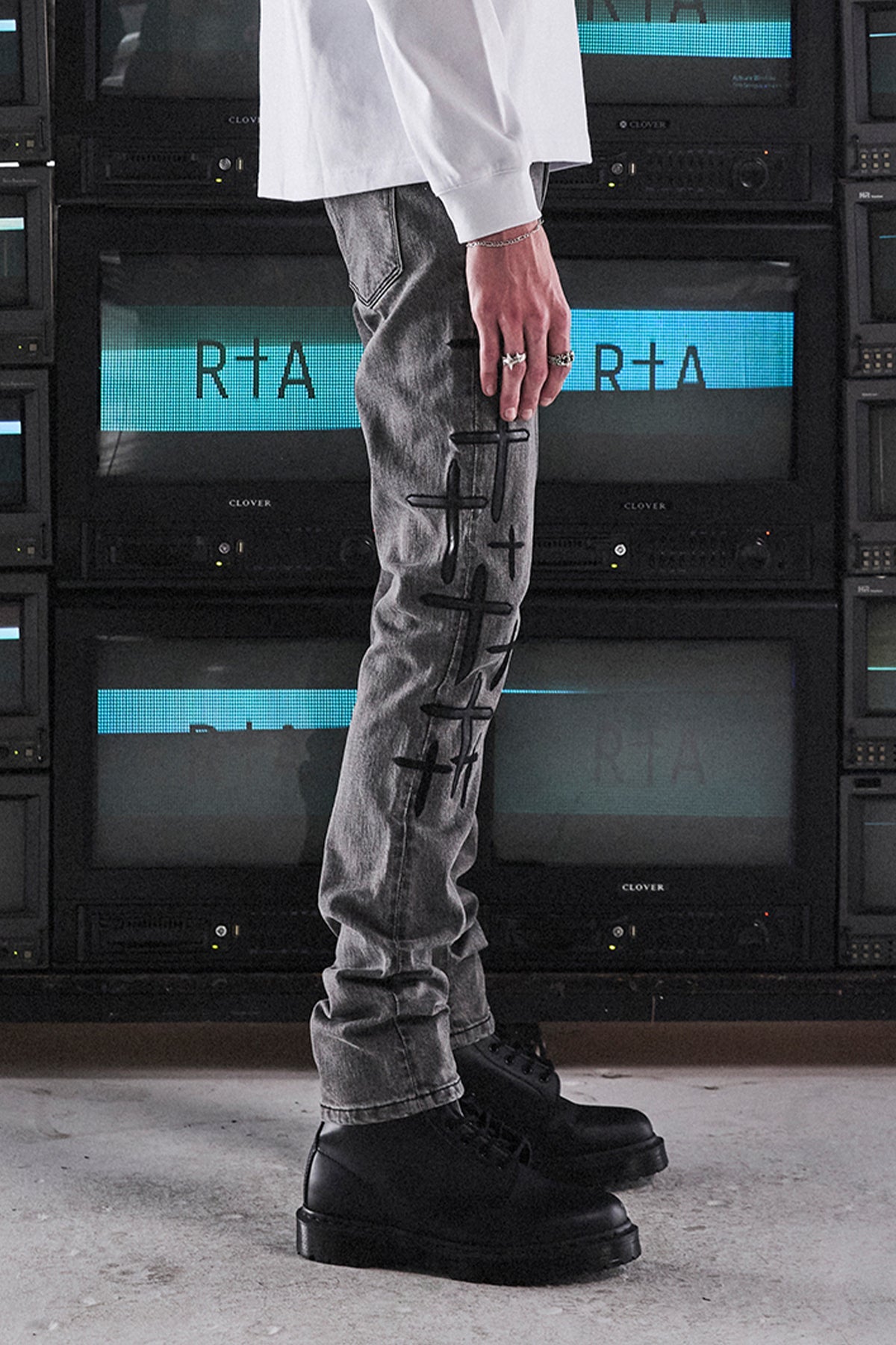 RTA Bryant Jeans Clouded Mist Cross Patch - CLOUDED MIST