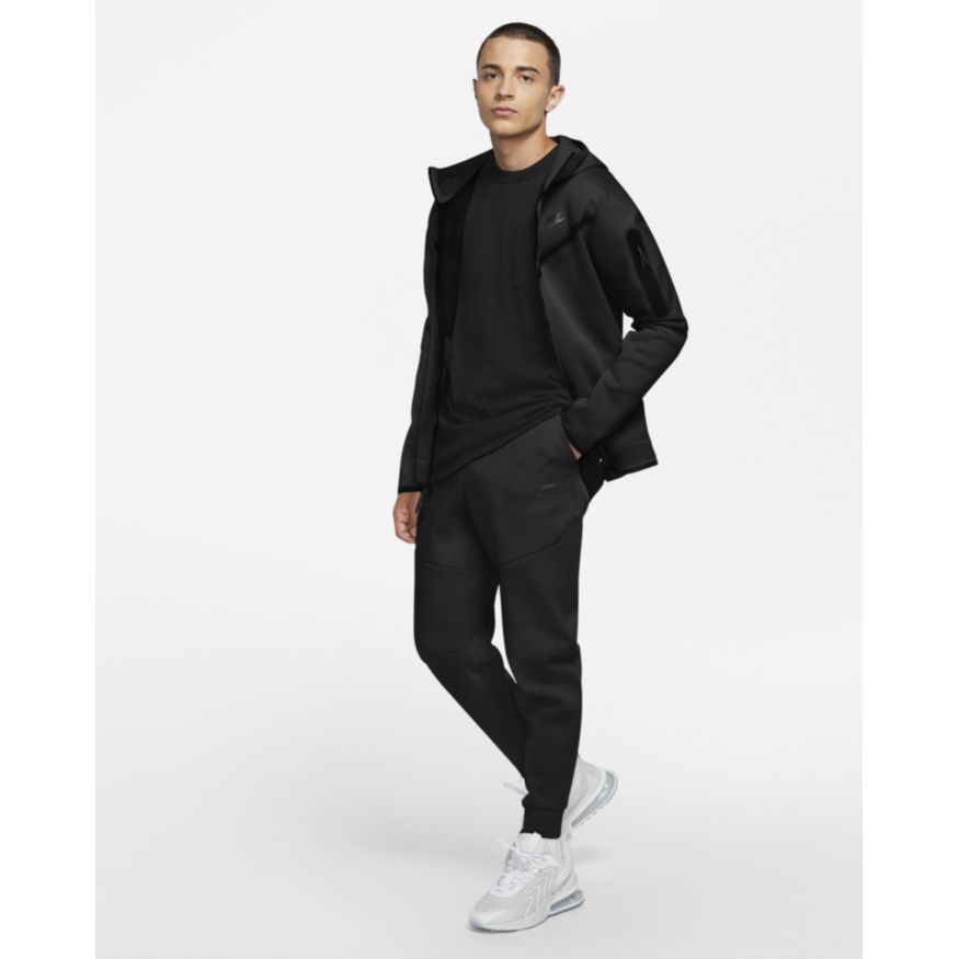 Nike Men's Tech Essentials Joggers, Medium, Black