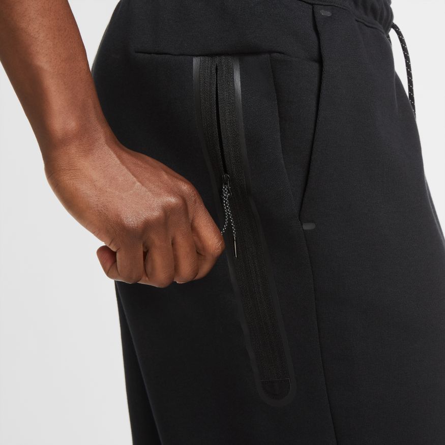 Nike Tech Fleece Short - Black